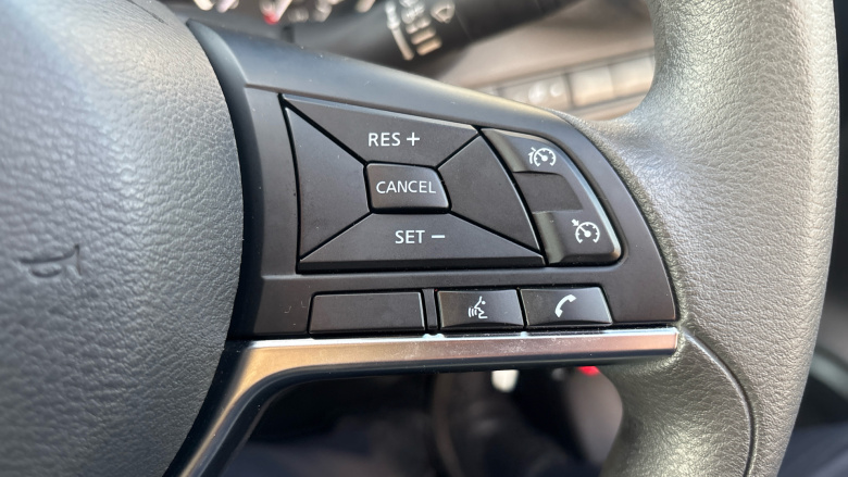 Nissan Juke 1.0 DiG-T Acenta Premium 5dr Petrol Hatchback